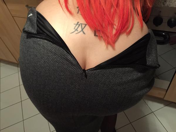 herrin erzieht im livecam chat