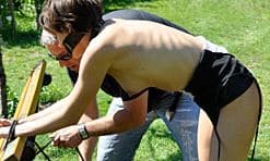 öffentlich gefesselt outdoor bondage